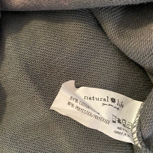 NATURAL LIFE Gray Tunic with Colorful Floral Design - Picture 4 of 5